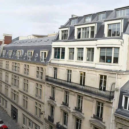 Apartment Le Parc Monceau Paris
